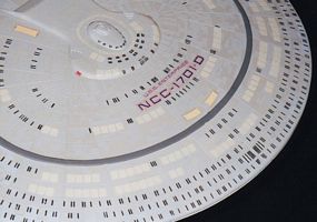 Saucer details